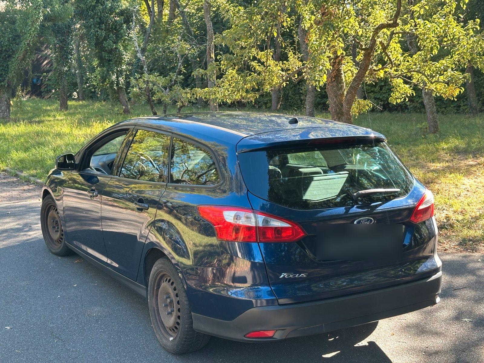 Ford Focus 2011 — engine 116 HP (85kW)