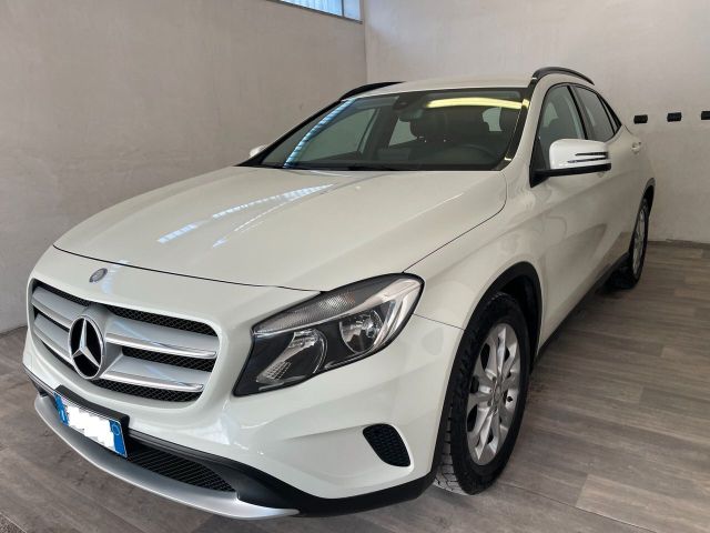 Mercedes-Benz Mercedes-benz GLA 180d 1.5 110 CV d Premium FULL