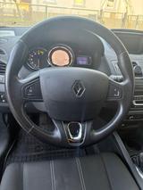 Renault Megane Paris 1.6 16V 110 Paris - Renault Megane: 16 16v