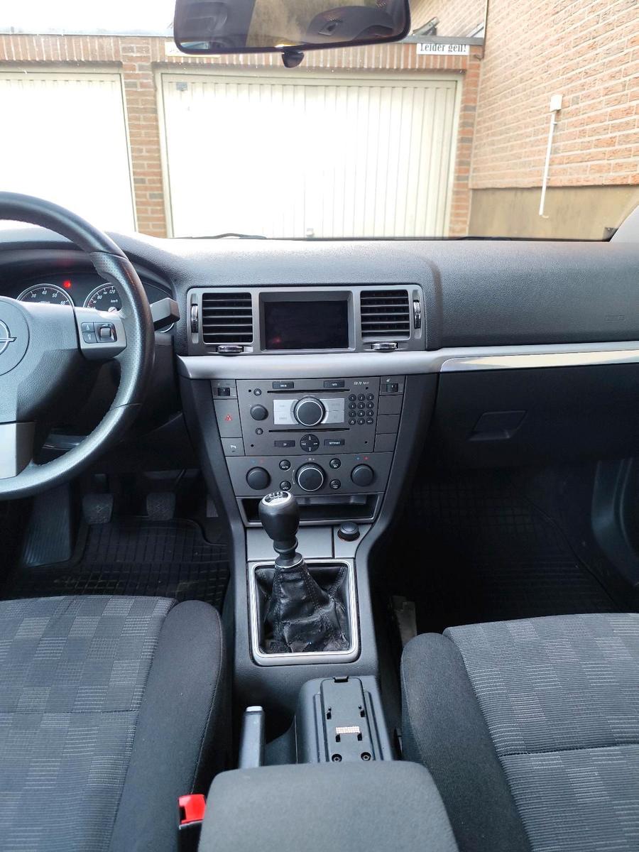 Opel Vectra 2006 — photo 9