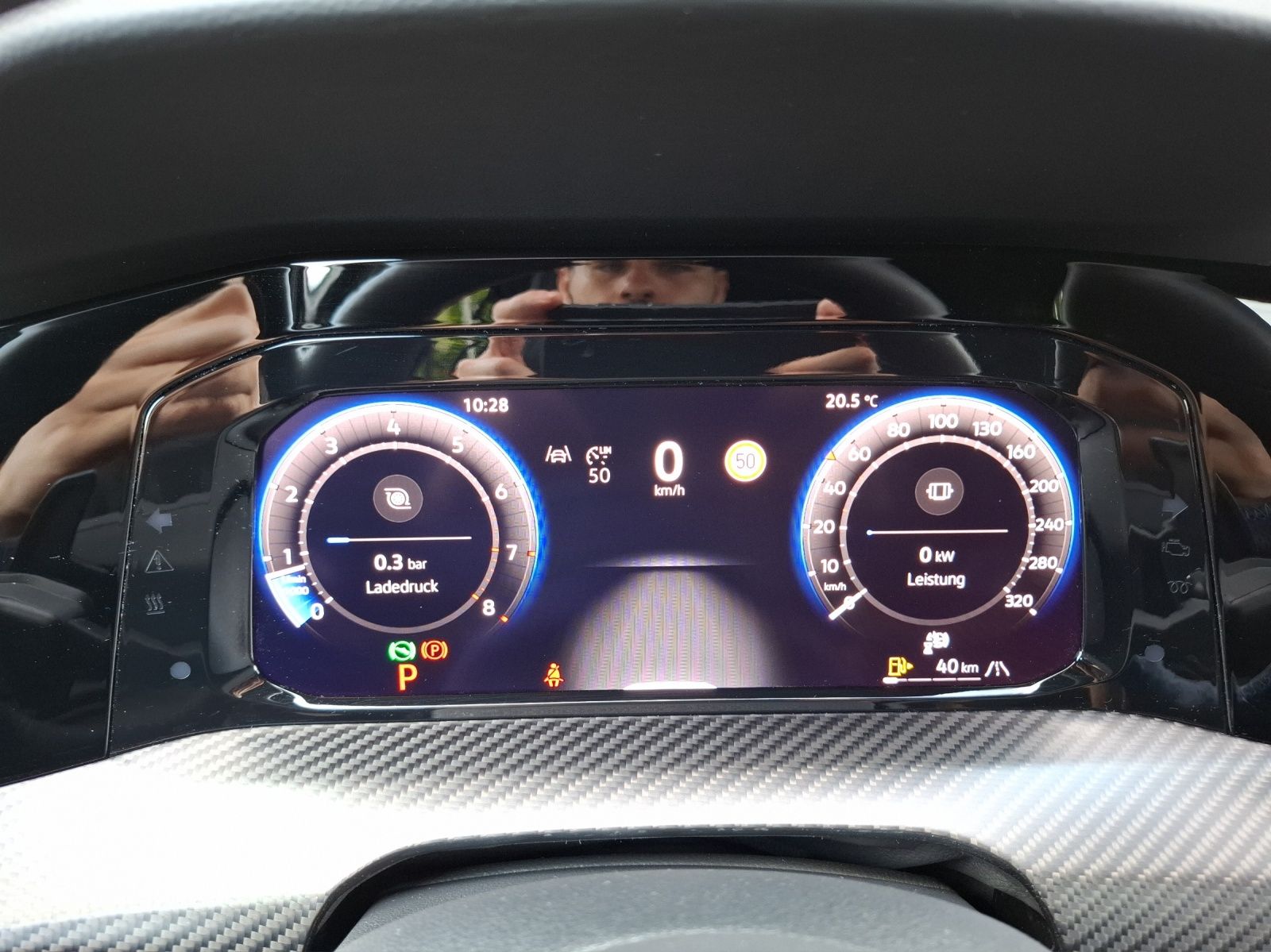 Fahrzeugabbildung Volkswagen Golf VIII R Performance Black-Edition Matrix Har