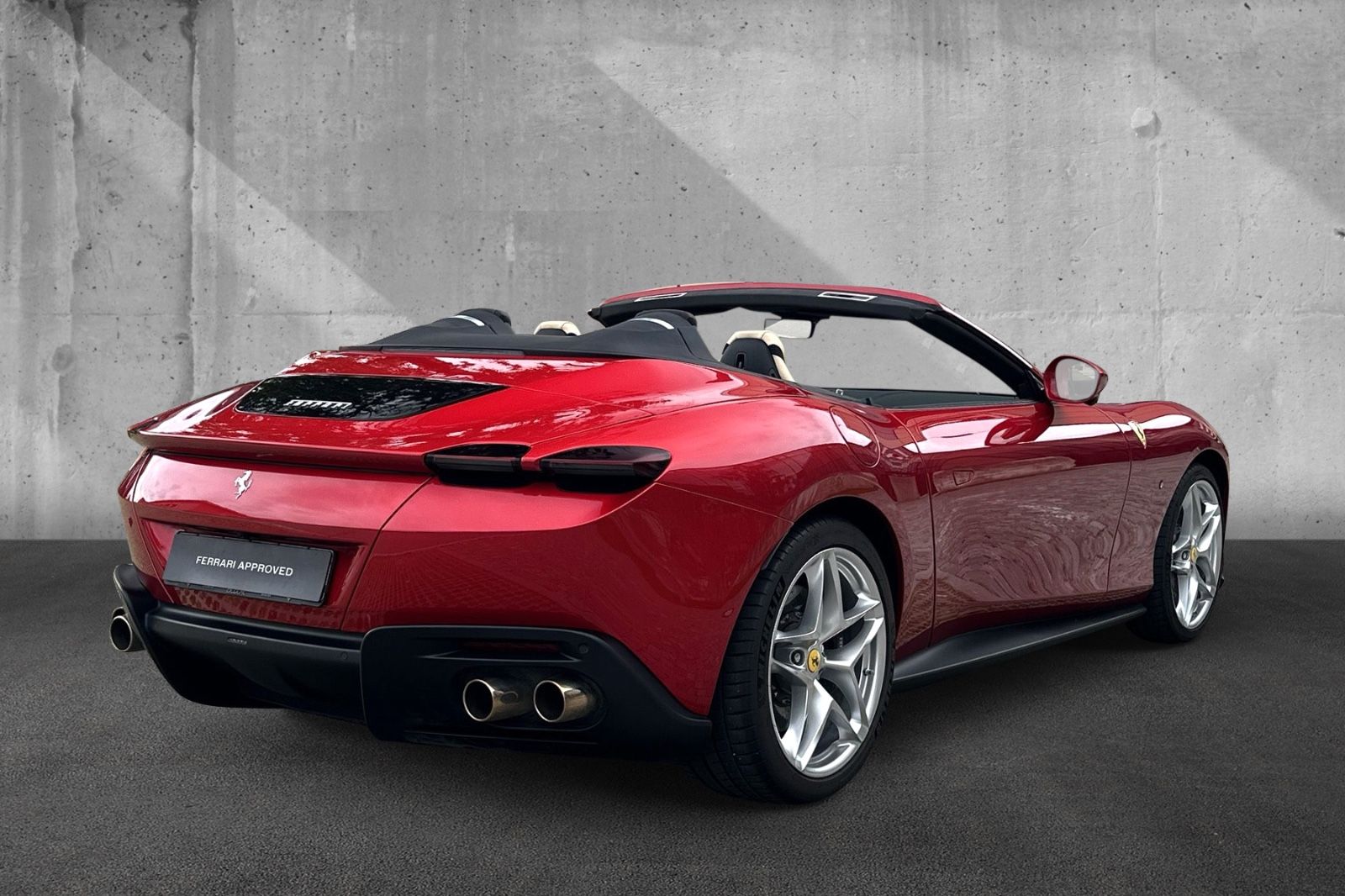 Fahrzeugabbildung Ferrari Roma Spider*dt. Auto*360° Kam*Belüftet*Neck Warm