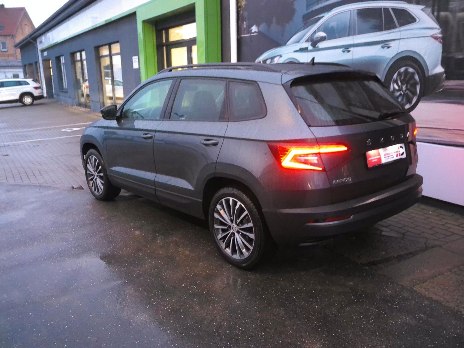 Fahrzeugabbildung SKODA Karoq Style 1.5 TSI LED DSG Navi