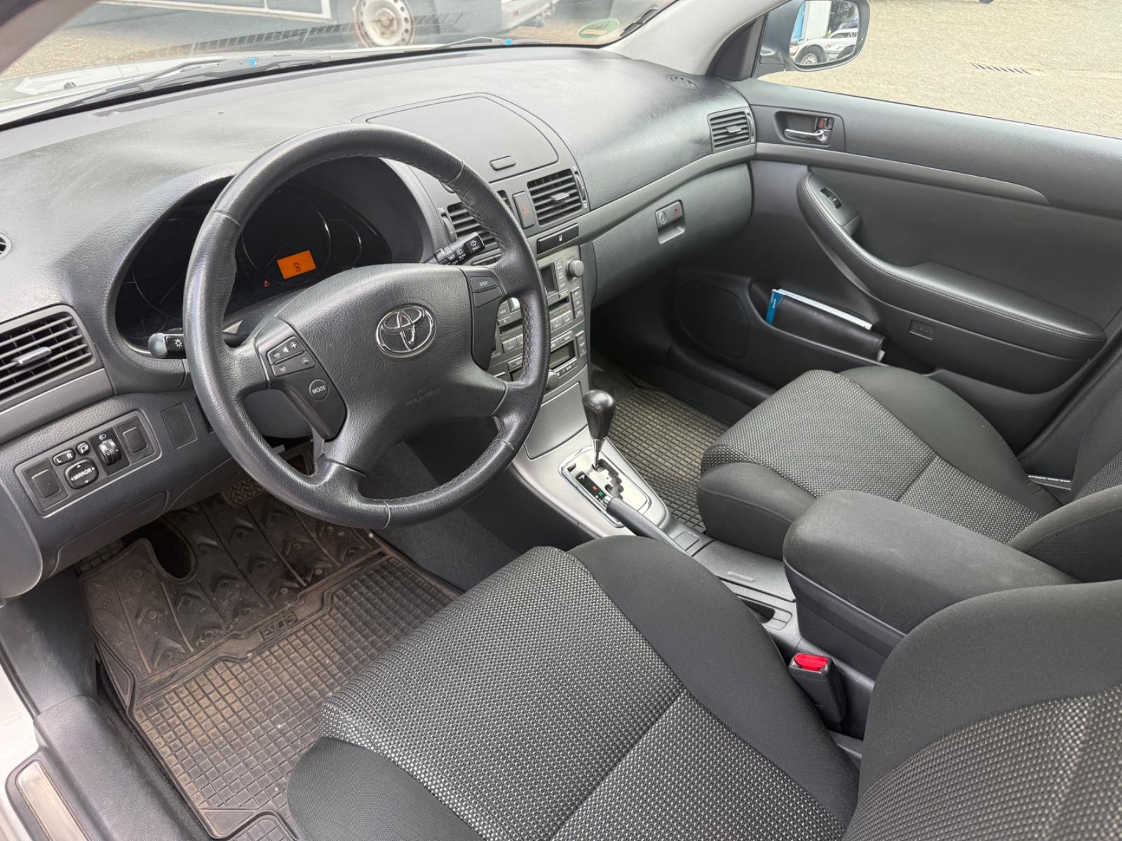 Toyota Avensis 2007 — photo 10