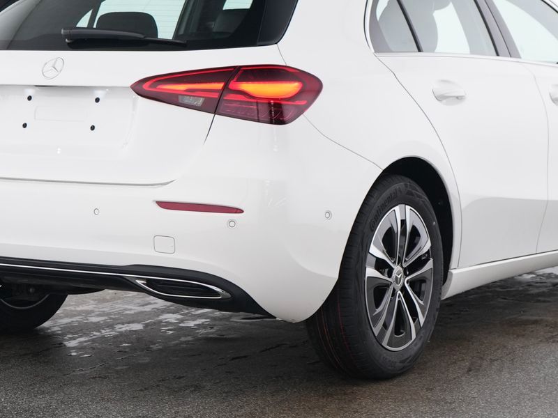 Fahrzeugabbildung Mercedes-Benz A 180 Progressive Totwi. Navi LED SHZ SpurH KAM