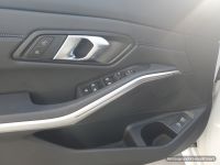 BMW 330 - Vorschau Bild 11