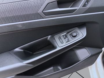 Volkswagen Caddy - 10