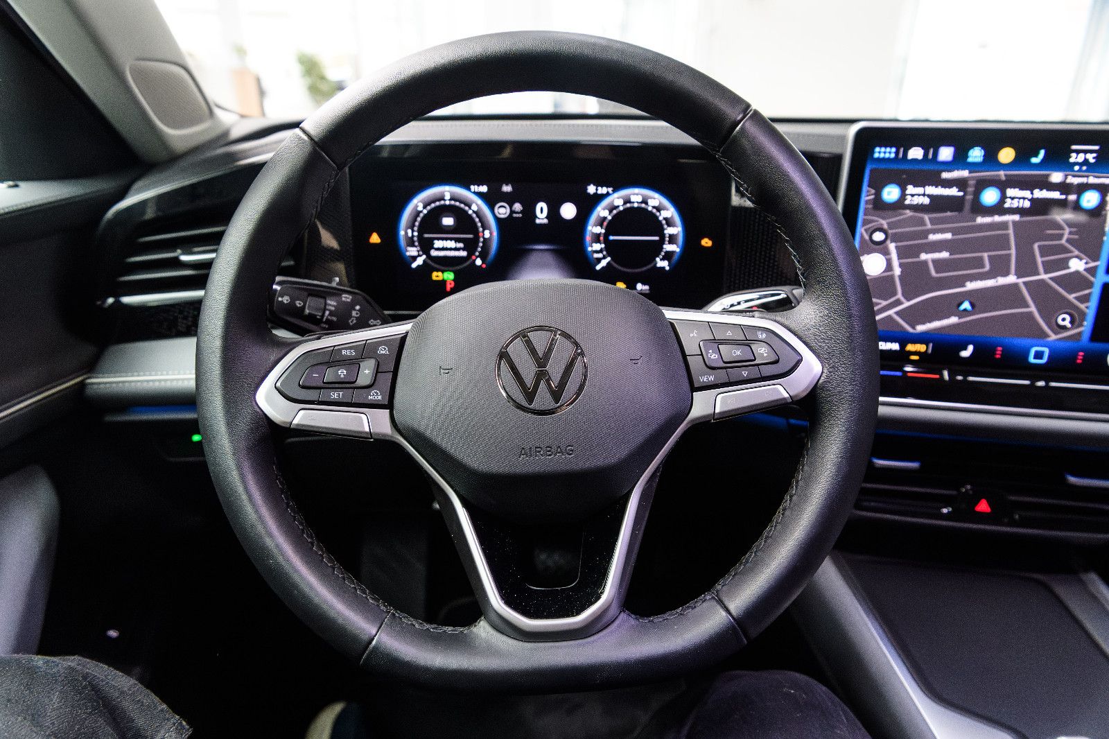 Fahrzeugabbildung Volkswagen Passat Variant 2.0 TDI 110 kW+AHK+SHZ+STANDHEIZU