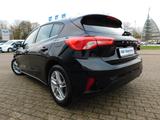 Ford FOCUS Lim. Cool & Connect MHEV+RFK+Navi+KeyF+LED - Ford Focus mit Hybrid-Antrieb