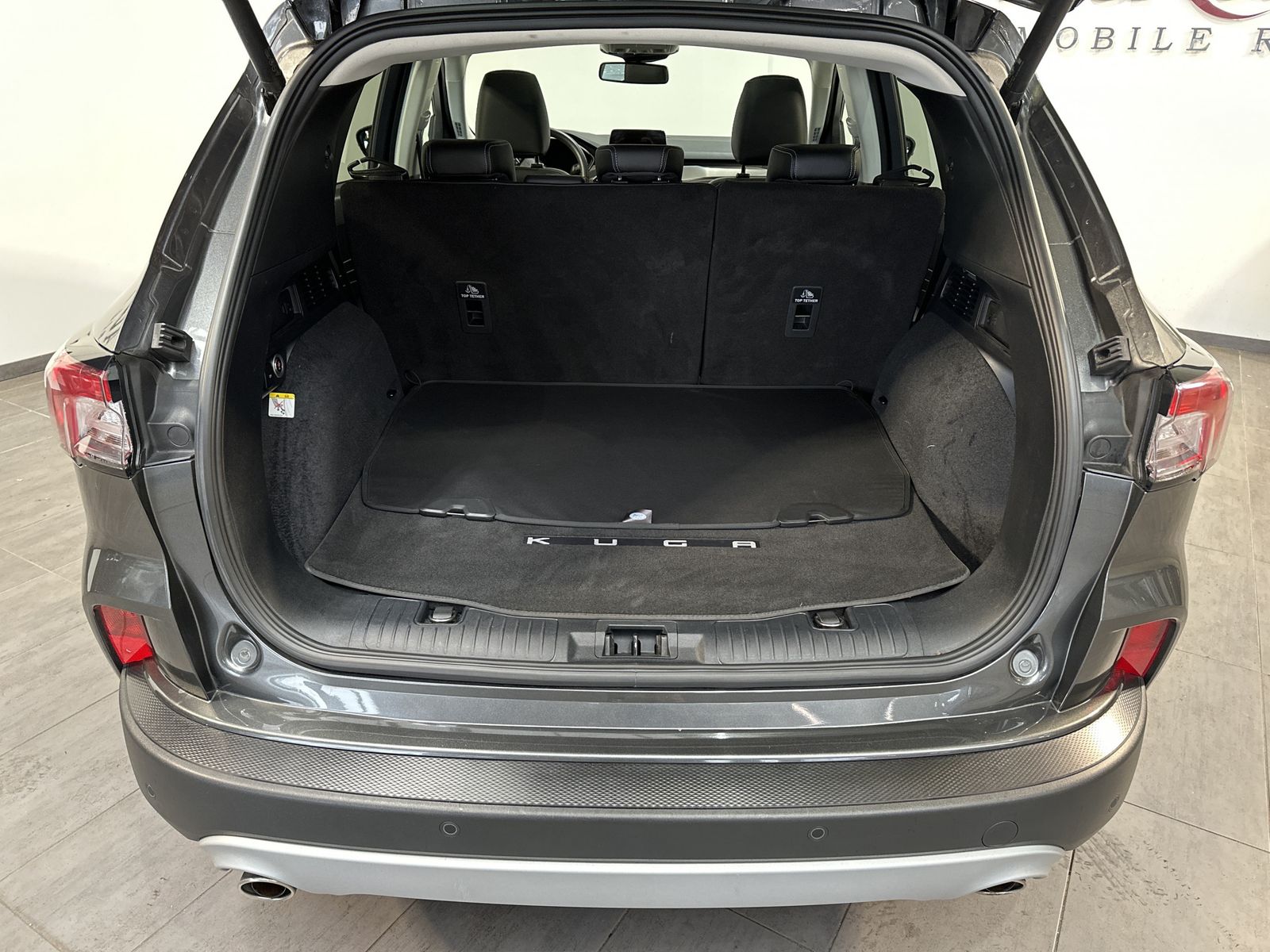 Fahrzeugabbildung Ford Kuga 2.5 PHEV Titanium X NAV+LED+PANO+AHK+B&O+PP