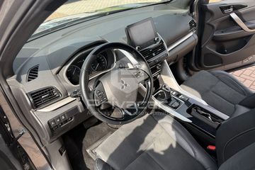 Mitsubishi Eclipse Cross - 9