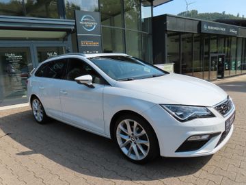 Fotografie 3 des Seat Leon ST FR 1.5 6-G AHK Pano Navi 18`