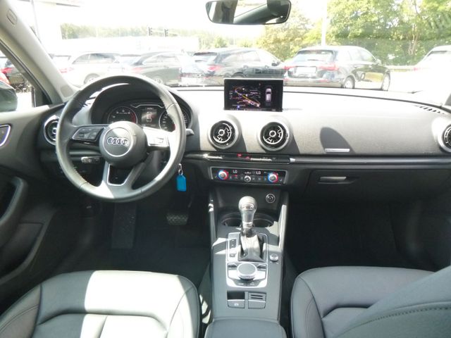 Fahrzeugabbildung Audi A3 Sportb 35 TFSI design >AUT/LEDER/NAV/Sitzheiz
