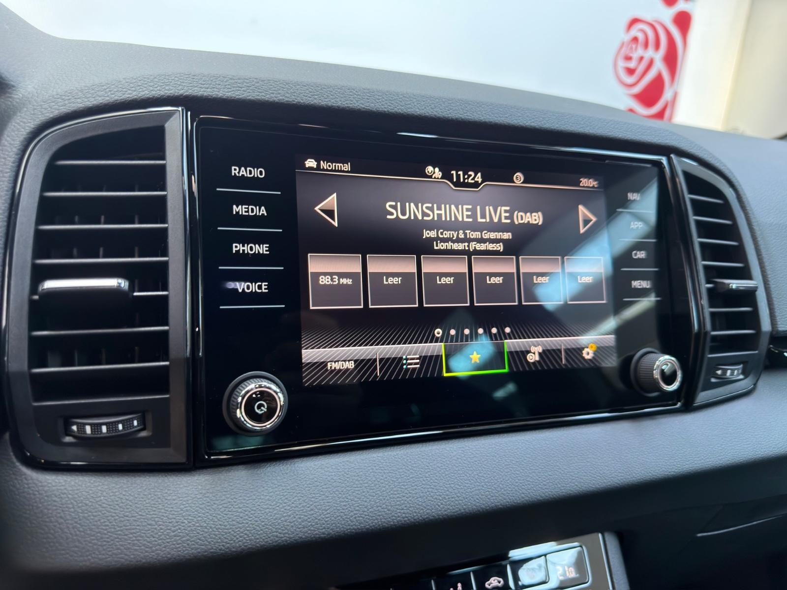 Skoda Karoq Sportline#5J.Gar#Matrix#360°#AHK#Navi#App