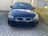 Kia Rio 1.4 Benzin  96 PS  EZ 08/2010 - Kia Rio in Bielefeld