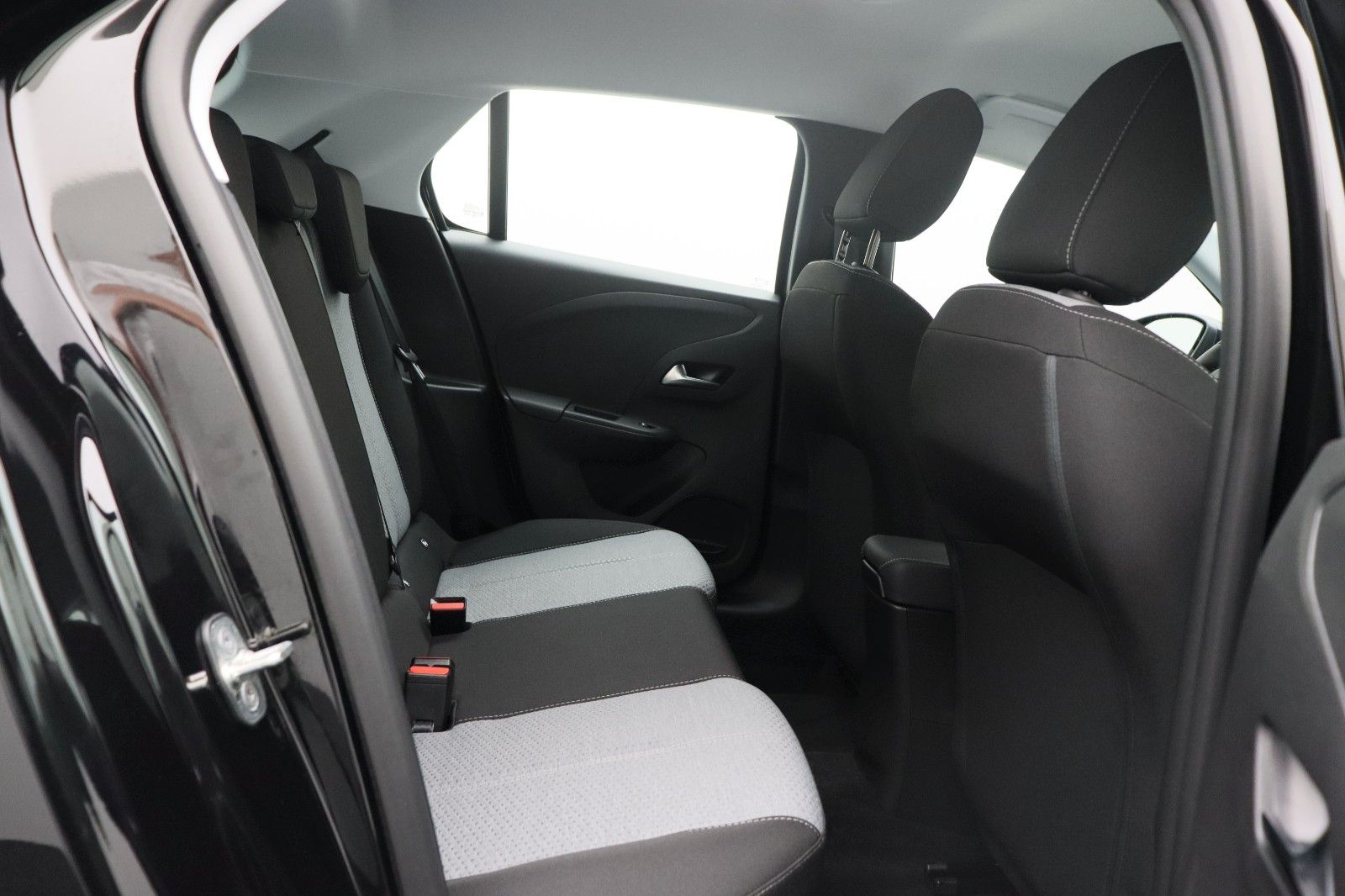 Fahrzeugabbildung Opel Corsa 1.2 F