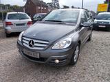 Mercedes-Benz B 180 1.Hand,Scheckheft,Navi,nur68000KM - gebrauchte Mercedes-Benz B-Klasse aus dem Jahr 2011