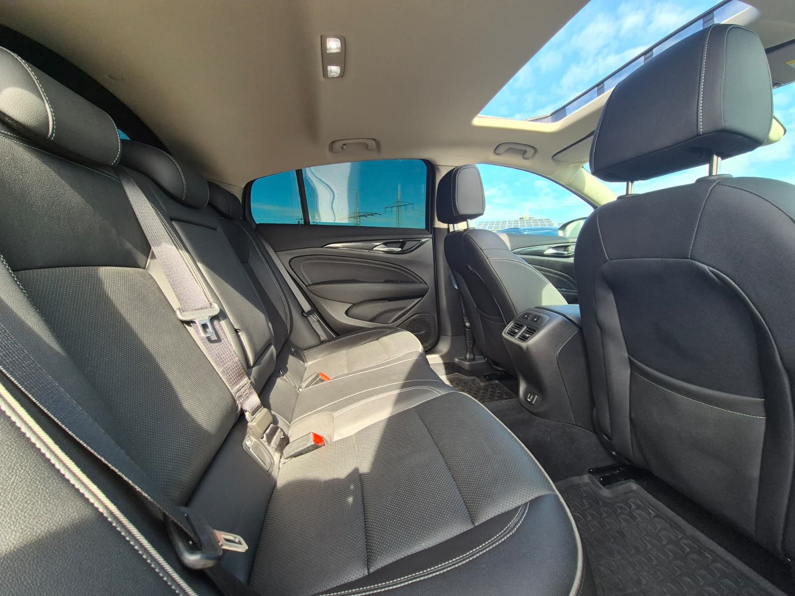 Fahrzeugabbildung Opel Insignia OPC Exclusive 4x4 ILUX*LEDER*BOSE*VOLL