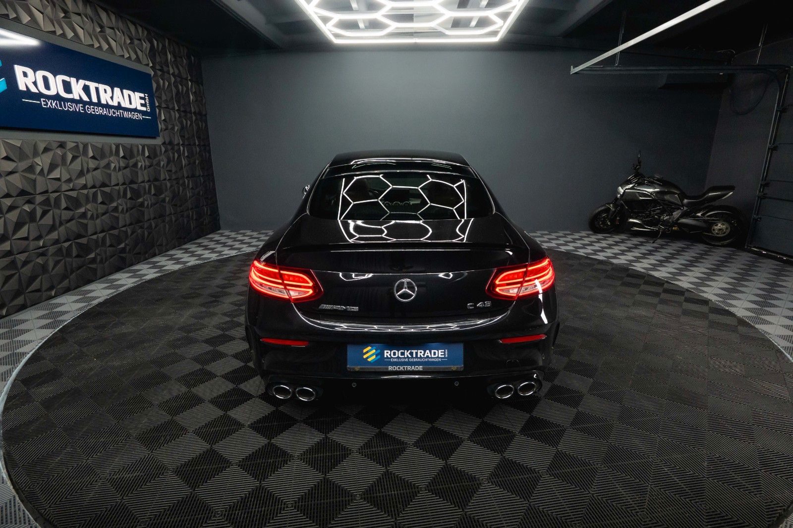 Fahrzeugabbildung Mercedes-Benz C 43 AMG Coupe 4Matic*LED*Virtual*Pano*Burmester