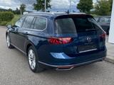 Volkswagen Passat Variant 2.0 TDI DSG 4-MOTION Elegance 18" - Volkswagen Passat Variant: Blau, Motion