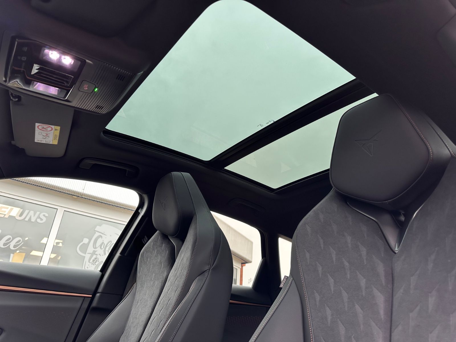 Fahrzeugabbildung CUPRA Terramar VZ 2.0 TSI 4Dr DSG Matrix/Pano/AHK/ACC