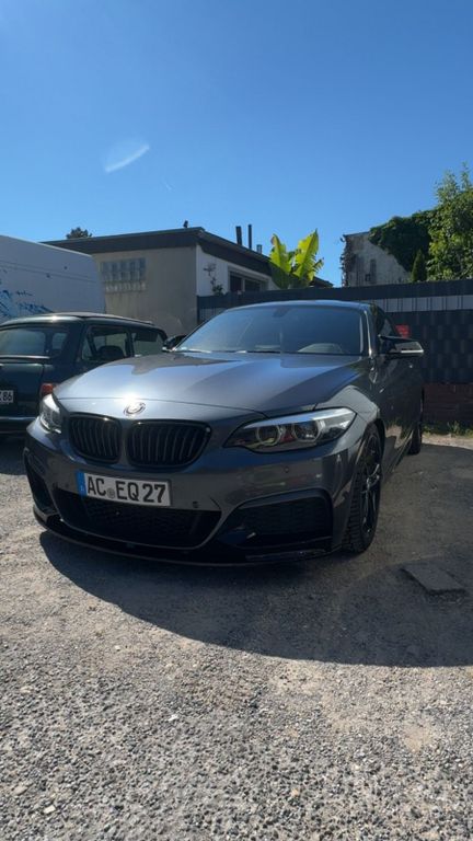 Image of BMW 218