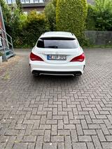 Mercedes-Benz CLA 250 Shooting Brake CLA 250 DCT OrangeArt... - weiße Mercedes-Benz CLA 250 Shooting Brake