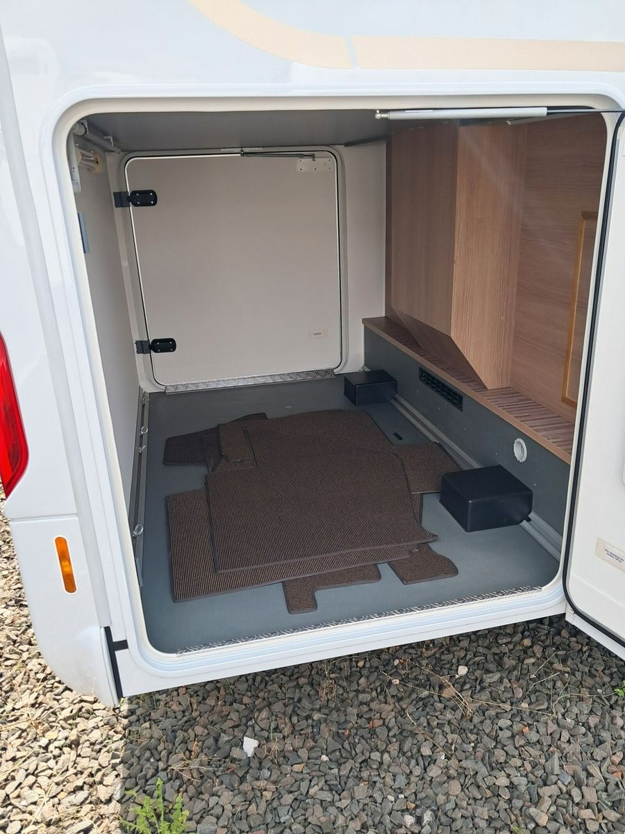 Fahrzeugabbildung Malibu T 460 LE Klimaautomatik, Radio DAB