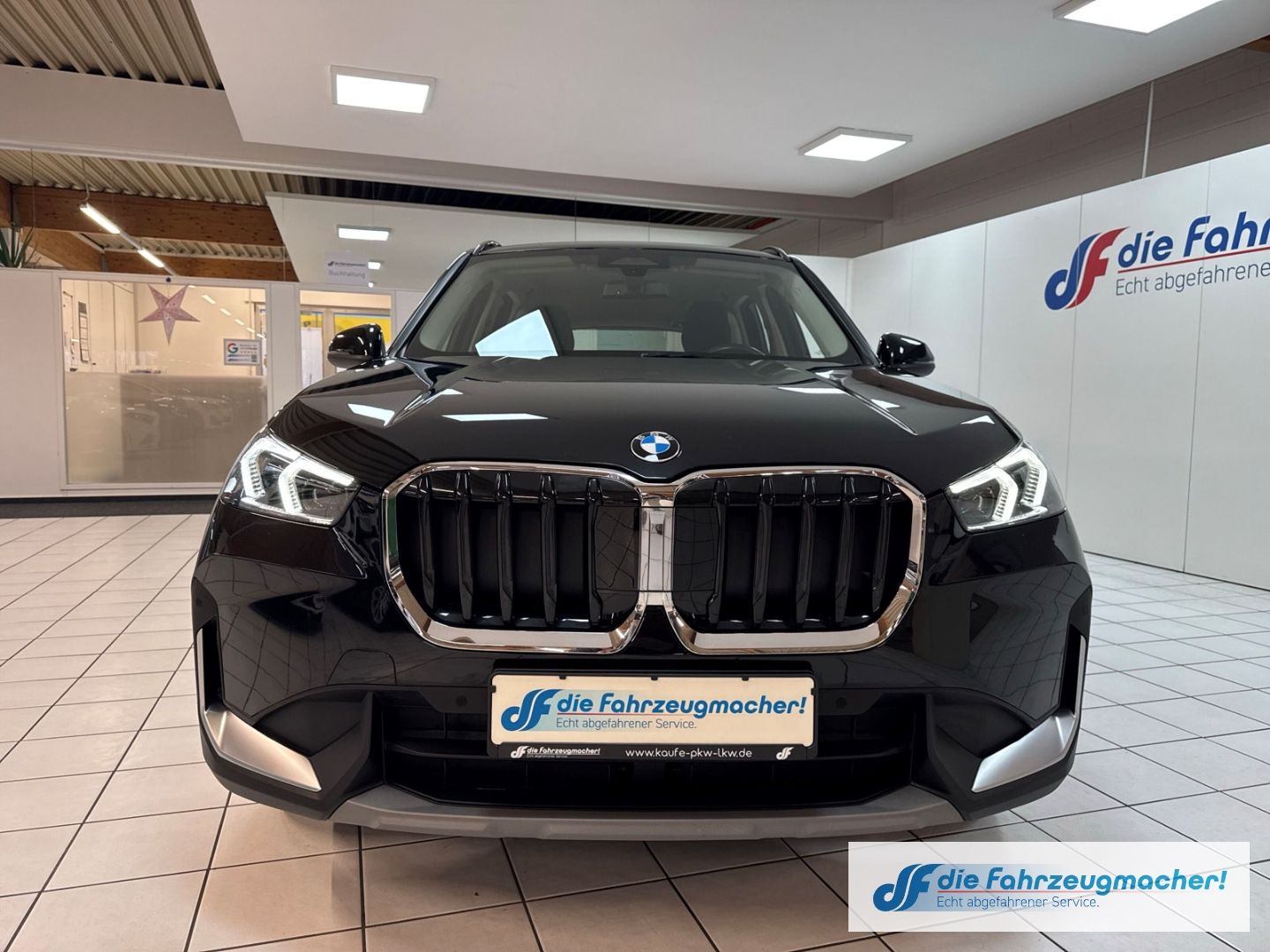 Fahrzeugabbildung BMW X1 20 d xDrive Park-Assistent Navi Digitales Coc