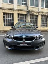 BMW 320d Luxury Line Automatik Luxury Line - BMW 320 Gebrauchtwagen in Wiesbaden