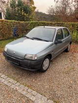 Renault Clio - gebrauchte Renault Clio aus dem Jahr 1993