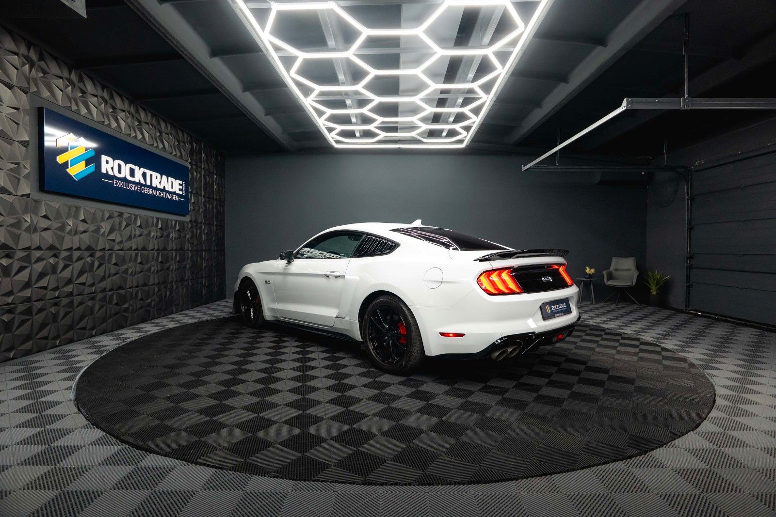 Fahrzeugabbildung Ford Mustang Shelby GT 500 5.0 V8 Performance LED 19%