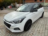 Hyundai i20 YES! Plus I NAVI I KLIMA I ALU I EU6 - Hyundai i20 YES!-Plus mit Benzin-Antrieb
