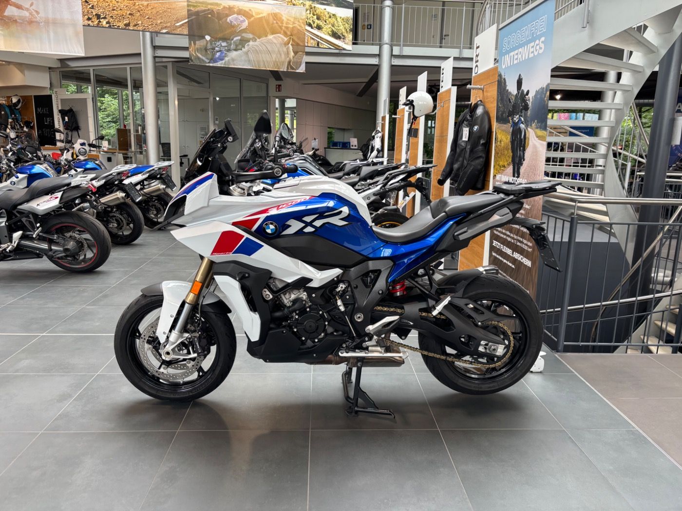 Fahrzeugabbildung BMW S 1000 XR Style Sport Touring u. Dynamikpaket