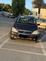 Mercedes-Benz Mercedes Benz a140 - Mercedes-Benz A 140 in Duisburg