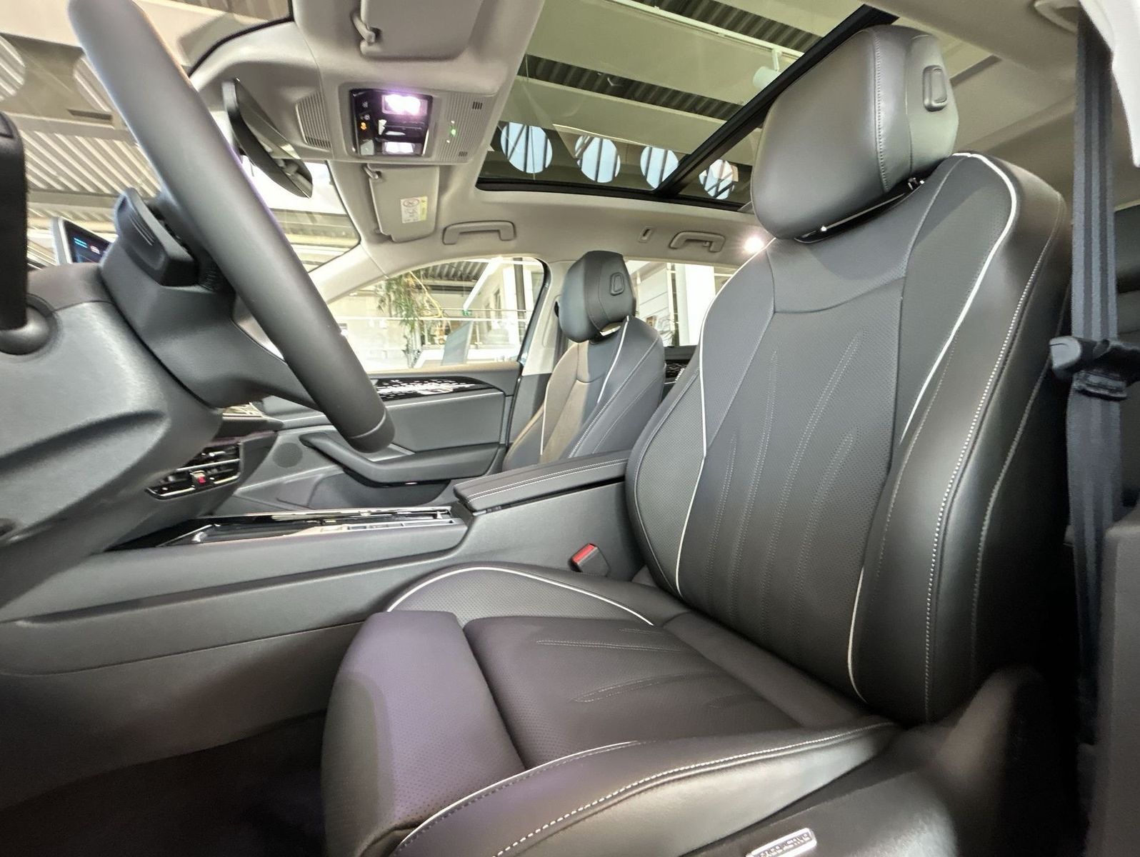 Volkswagen Passat - Bild 14