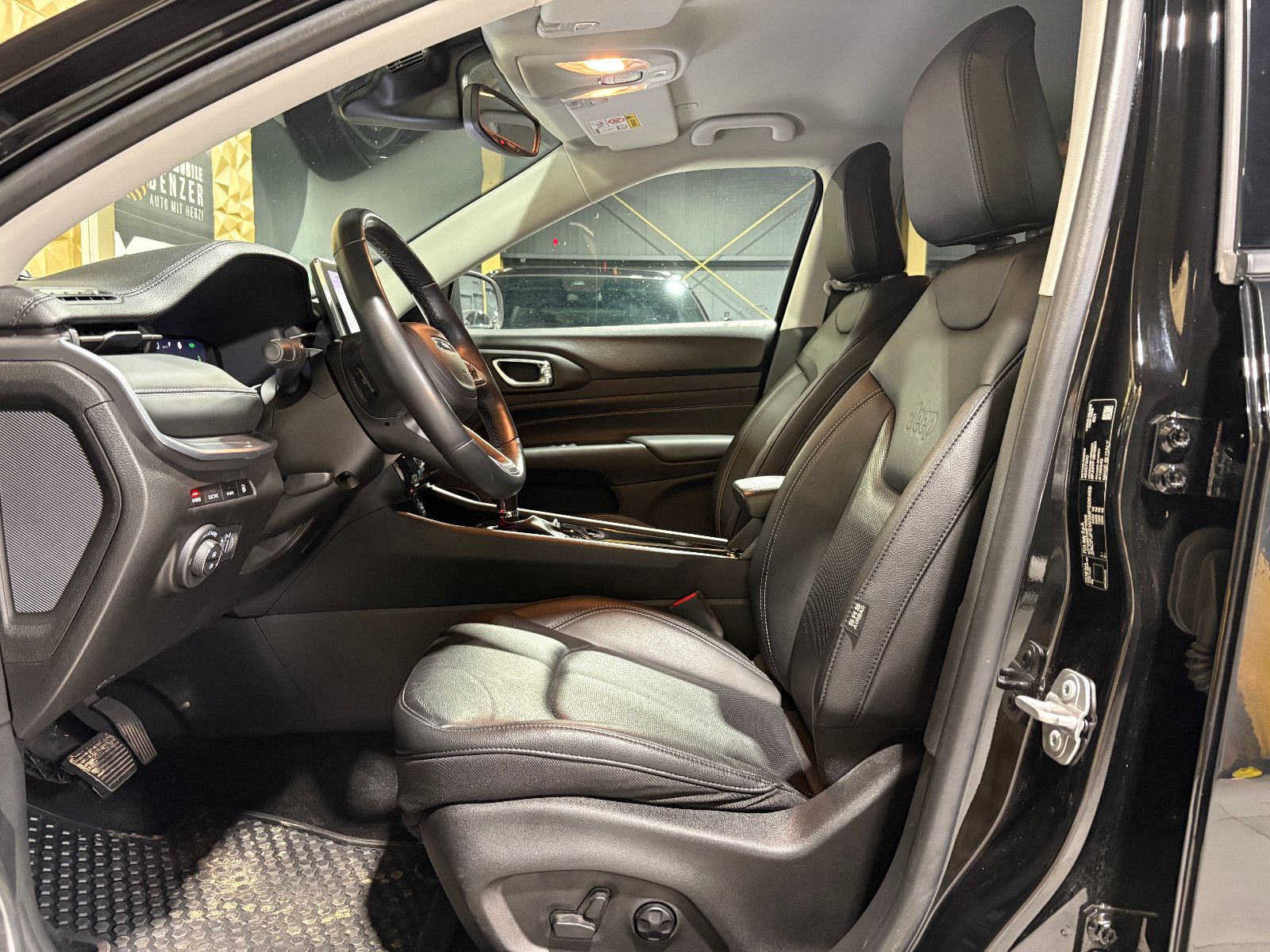 Fahrzeugabbildung Jeep Compass S Plug-In Hybrid 4WD/360°/ACC/APPLE/NAVI