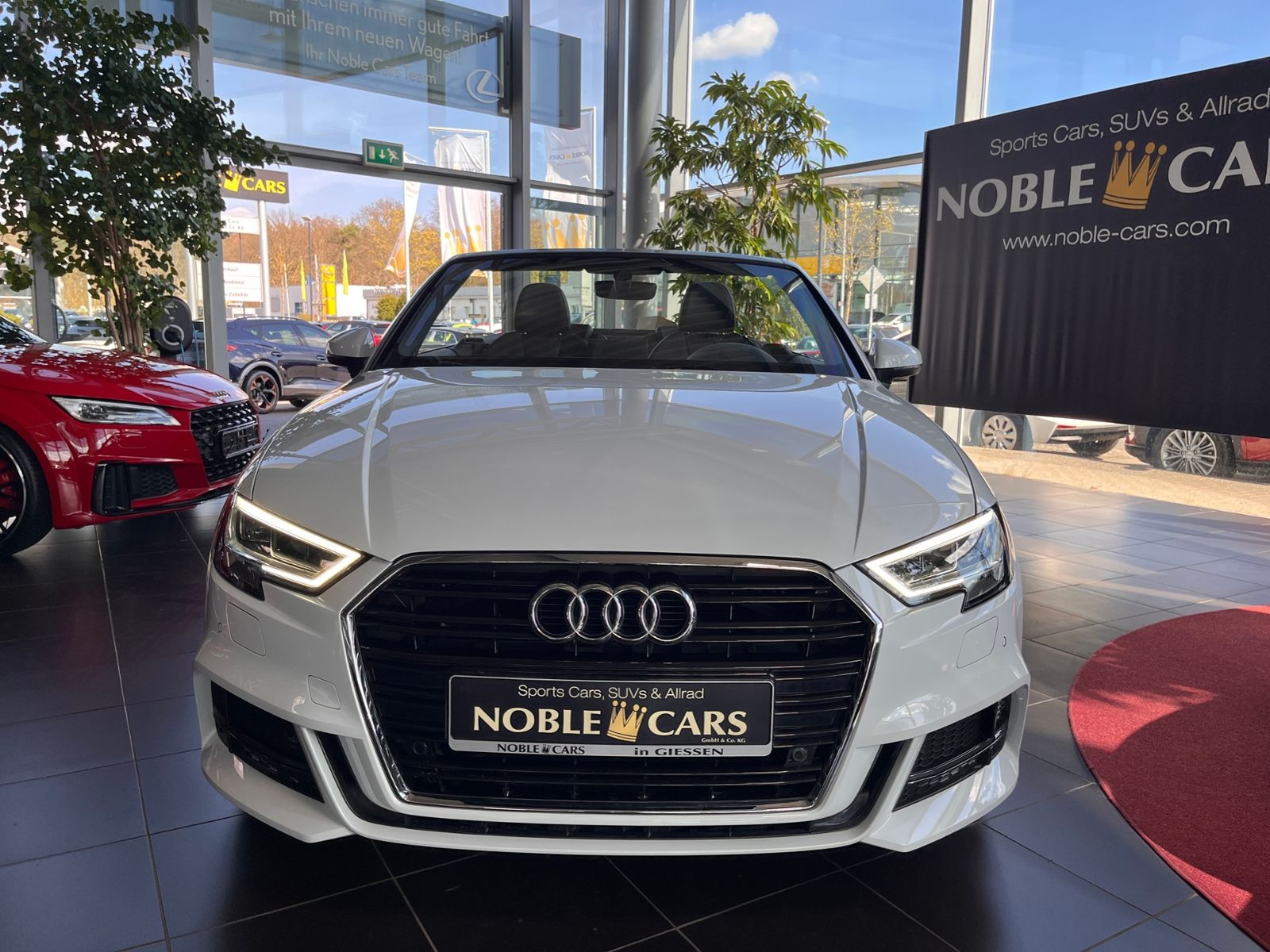Fahrzeugabbildung Audi A3 Cabriolet 35 TFSI S line sport LED NAV PDC
