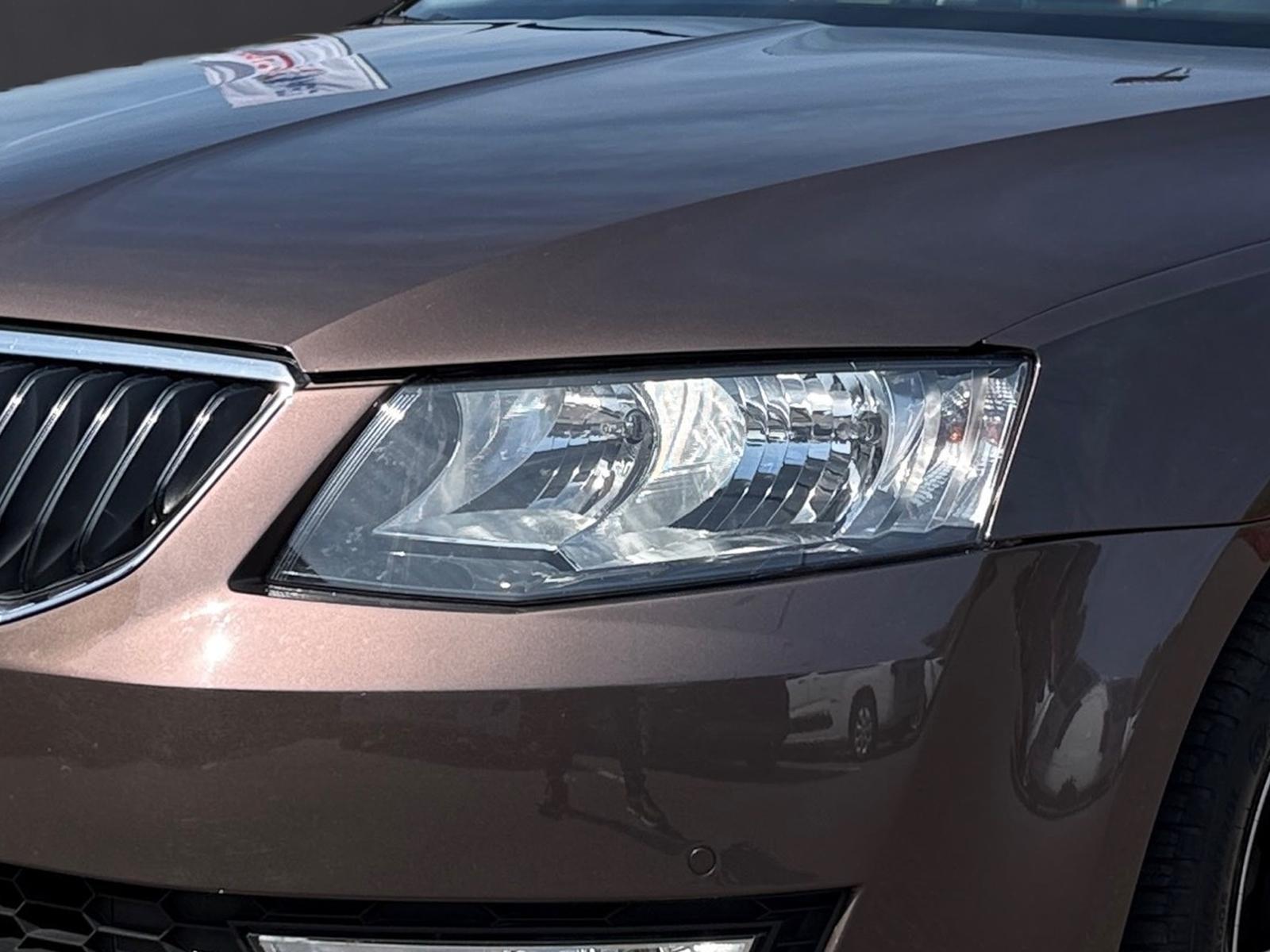 SKODA OCTAVIA COMBI 1.4 TSI 150ch BVA Sièges chauffants Radar de recul