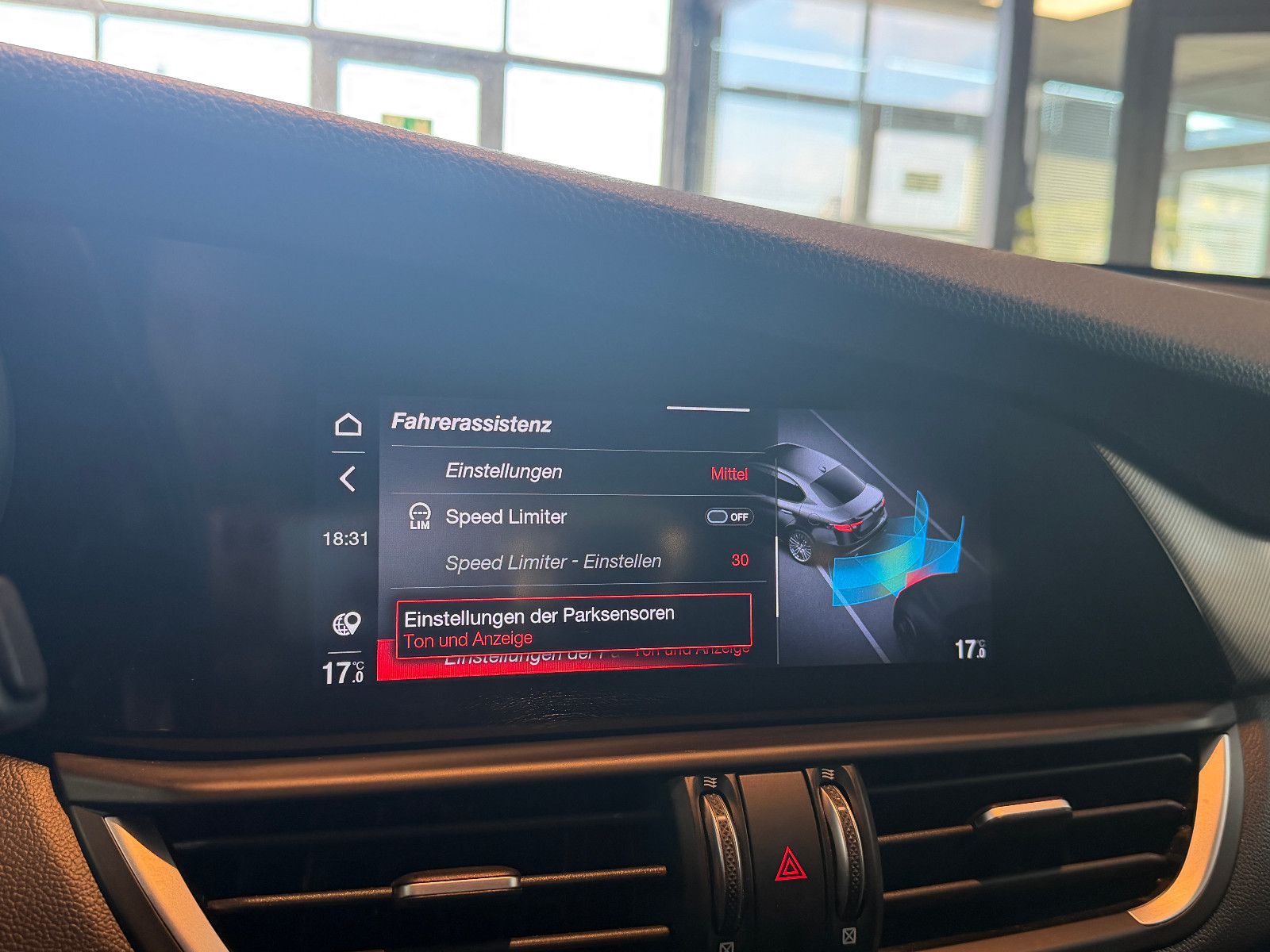 Fahrzeugabbildung Alfa Romeo Giulia Sprint /KAMERA/ALL-BLACK/CAR-PLAY