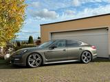 Porsche Panamera 4 Allrad,20Zoll,PZ-S-Heft - gebrauchte Porsche Panamera aus dem Jahr 2013