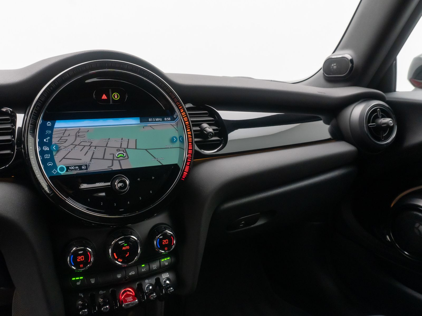 Fahrzeugabbildung MINI Cooper S Cabrio DAB Kamera HUD H/K Komfort Voll