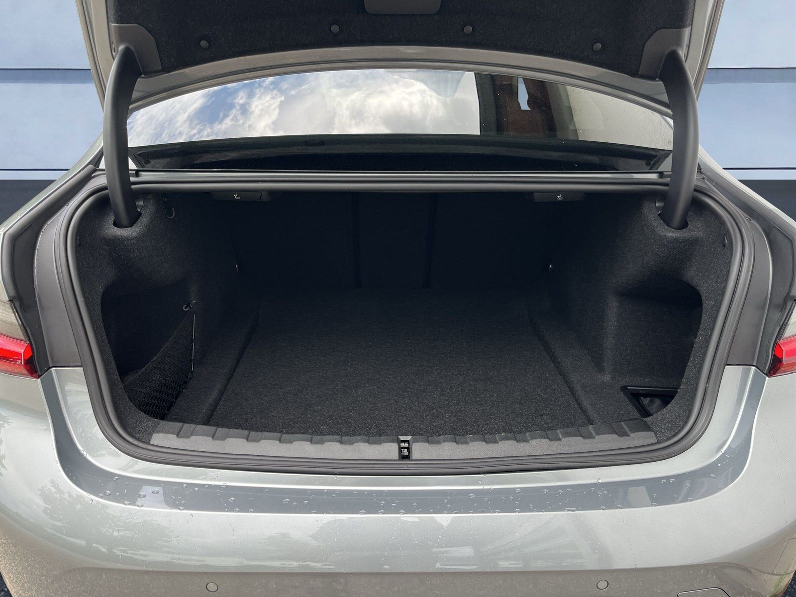BMW 320 - Bild 11