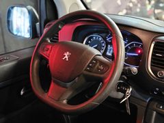 Fahrzeugabbildung Peugeot Traveller Active L2 ( HEADUP/ PDC/ APPLE/ 1.HND