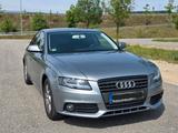 Audi A4 b8 - 2009 - 1.8 TFSI - Audi A4 mit Benzin-Antrieb: Limousine, 2.8