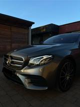 Mercedes-Benz E 450 4MATIC AMG Line *Vollaustattung* 2. Hand - Mercedes-Benz E 450 von privat