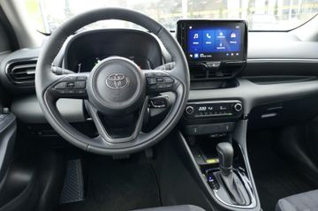 Bild 11 Toyota YARIS HYBRID STYLE EU; WINTERPAKET, RFK, LM