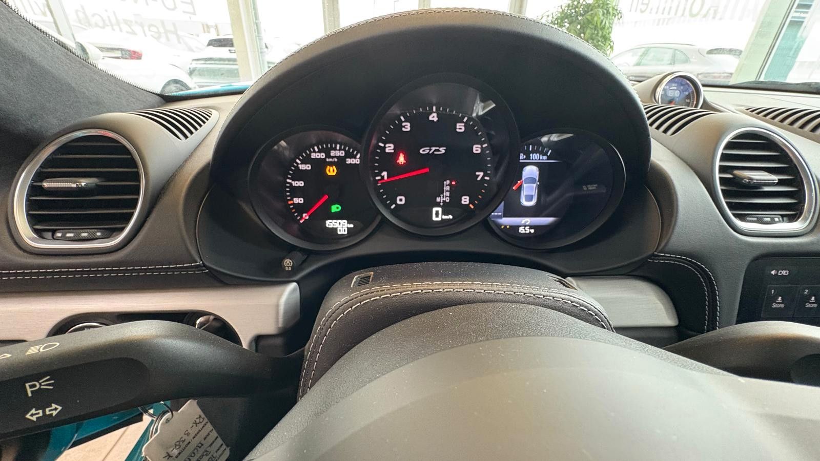 Fahrzeugabbildung Porsche Cayman 718 GTS  18 fach sitze/keramik