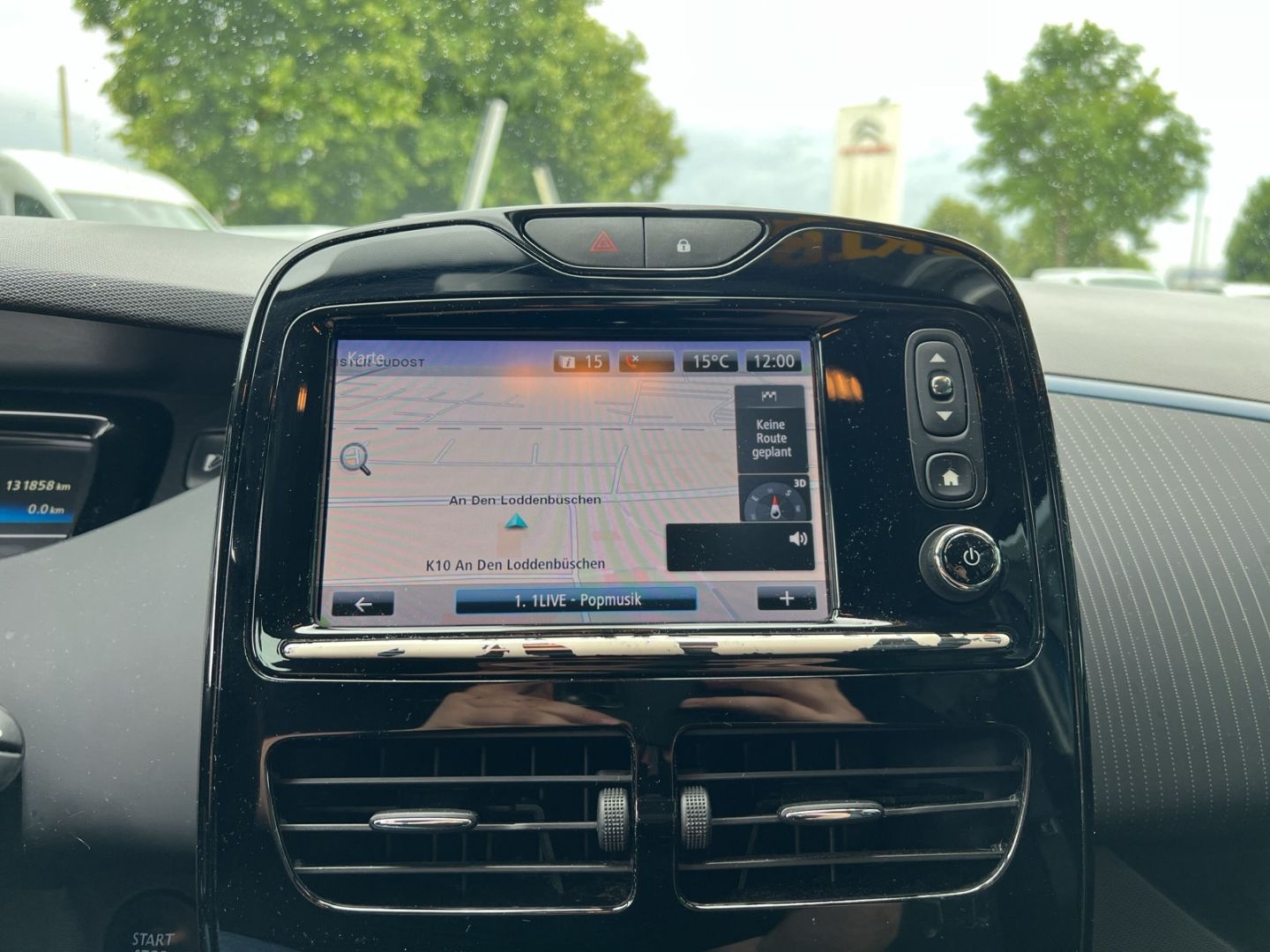Fahrzeugabbildung Renault ZOE Intens Navi Keyless Klimaautom DAB SHZ