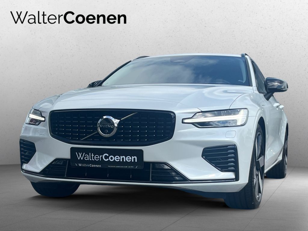 VOLVO V60 T6 Plug-in Hybrid AWD Plus Dark Pano Head-Up
